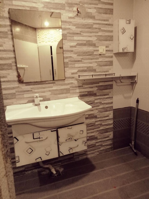 Motel525 Near Agha khan & liaqat National Hospital image 40